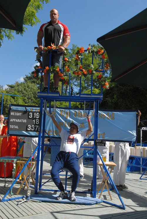 Hugo Girard lifted by Sri Chinmoy