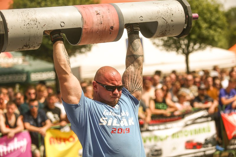 strongman tesař